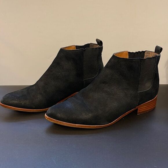GAP Western Style Leather Booties - Picture 1 of 8